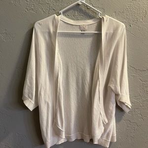 Short sleeved lightweight sweater
